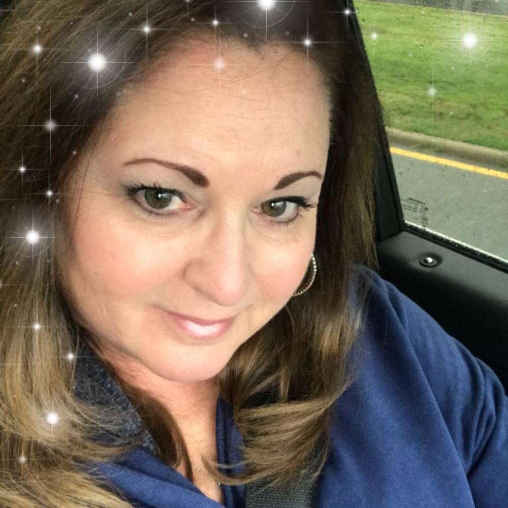 Meet your Posher, Carrie